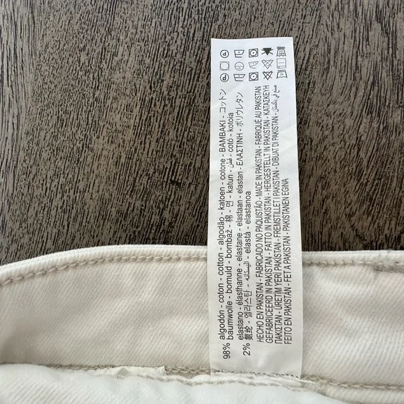 Zara Turn Up Wide Leg Jeans (White, Size USA 8, Tags Included) - Picture 8 of 8